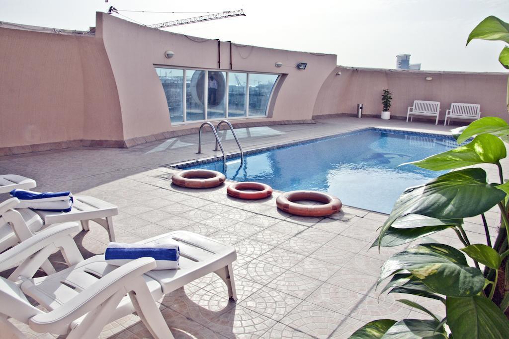 Ramee Guestline 2 Hotel Apartments Dubai Exterior photo
